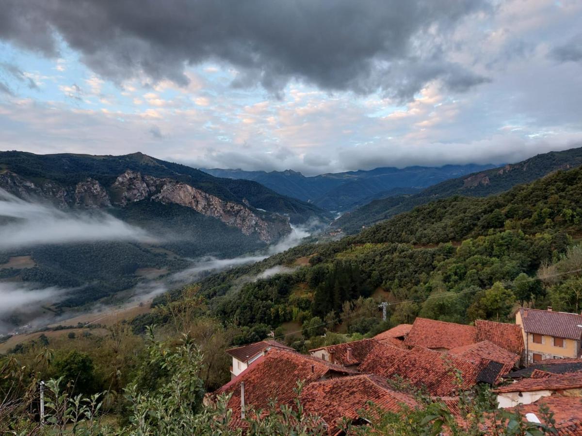 Apartamentos Rurales Las Rocas De Brez Camaleño Buitenkant foto
