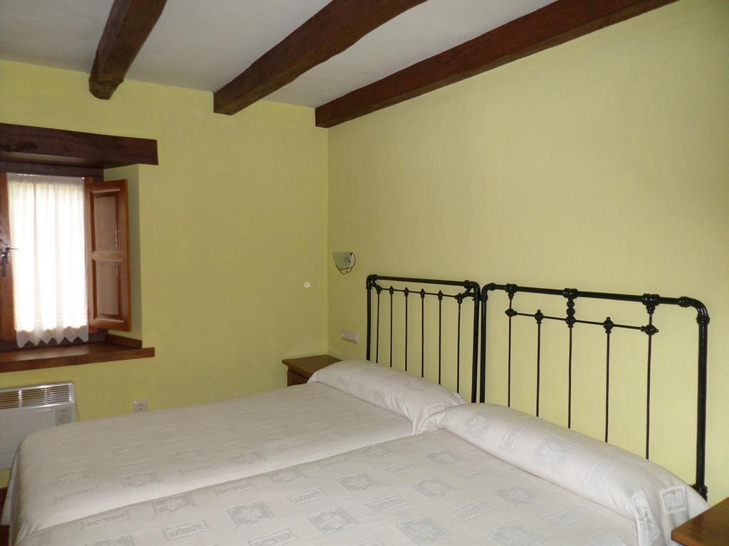 Apartamentos Rurales Las Rocas De Brez Camaleño Kamer foto