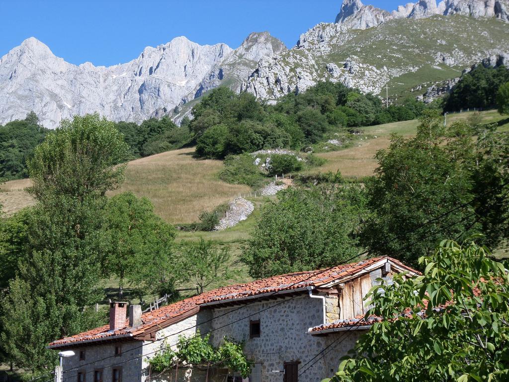 Apartamentos Rurales Las Rocas De Brez Camaleño Buitenkant foto